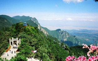江西  庐山 人文圣山庐山、滕王阁、三叠泉瀑布四天游