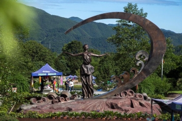 江西 武功山 世界天然氧吧·明月山风景区 四天游