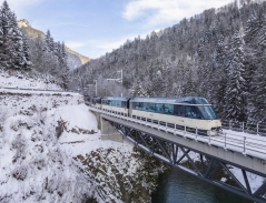 欧洲：西欧 慢享·法瑞德比荷 雪山金色山口列车 十二天游